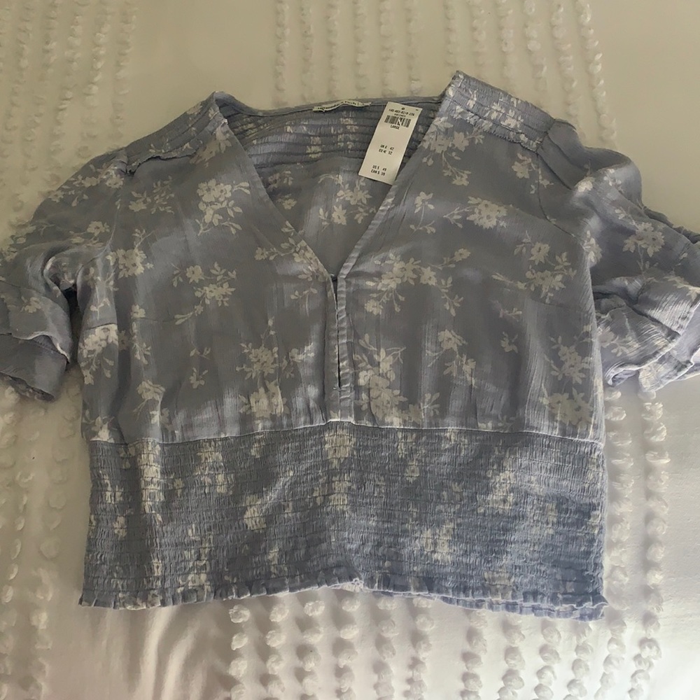 NWT Blue Floral Abercrombie Top